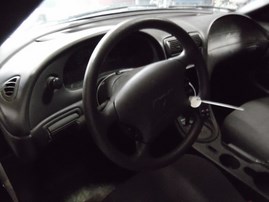 2004 FORD MUSTANG CPE WHITE 3.9L AT F19052